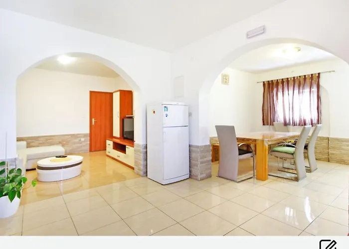 Nova With Private Heating Pool And Jacuzzi Vikendica
