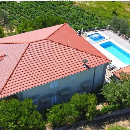 Nova With Private Heating Pool And Jacuzzi