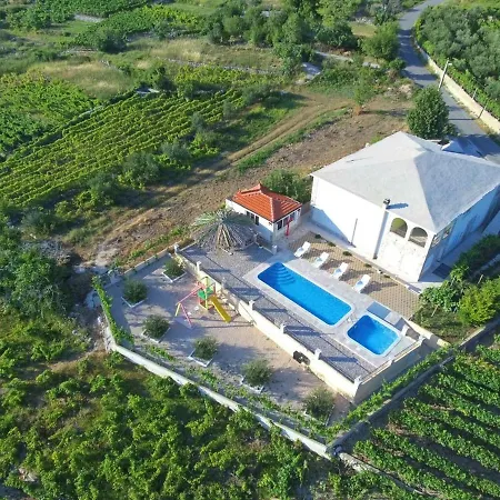 Nova With Private Heating Pool And Jacuzzi